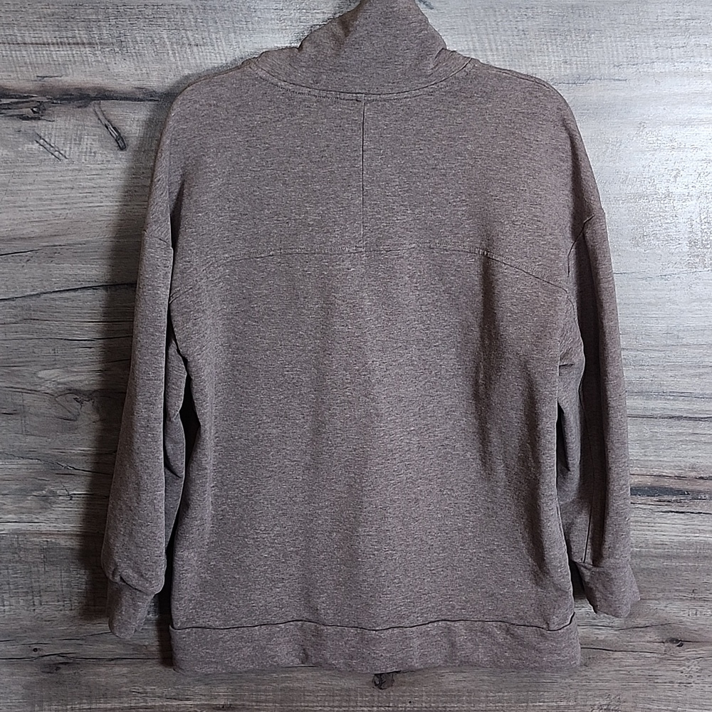 Varley Morrison Sweatshirt In Cinder - Picture 12 of 12